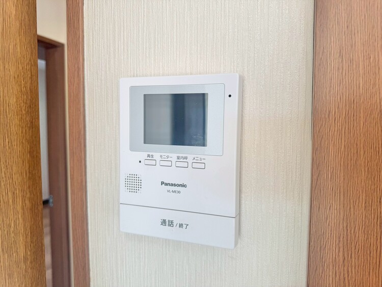 その他 誰が来てもわかる様にモニター付きインターホンを設置。