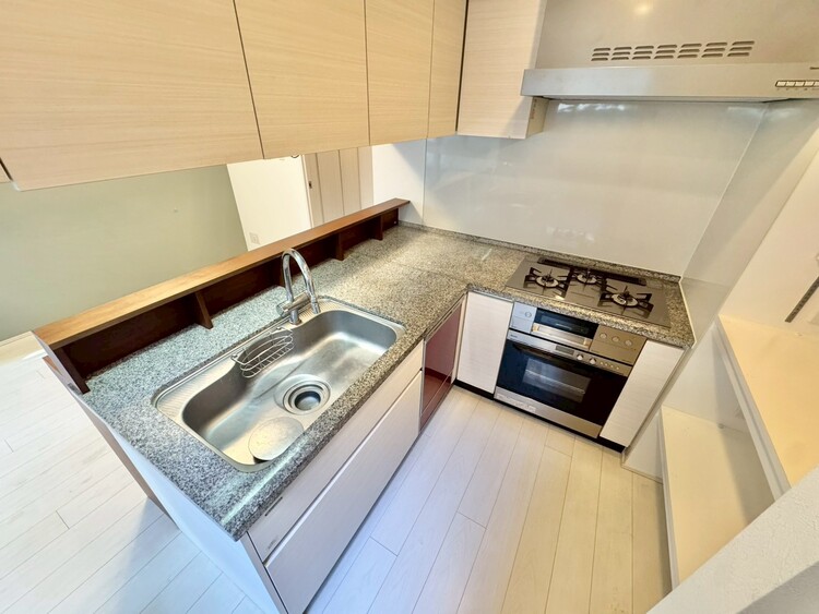 その他 使いやすくスタイリッシュなキッチン空間になっております。