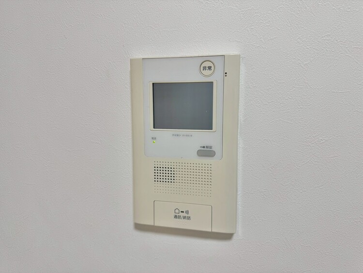 その他 誰が来てもわかる様にモニター付きインターホンを設置。