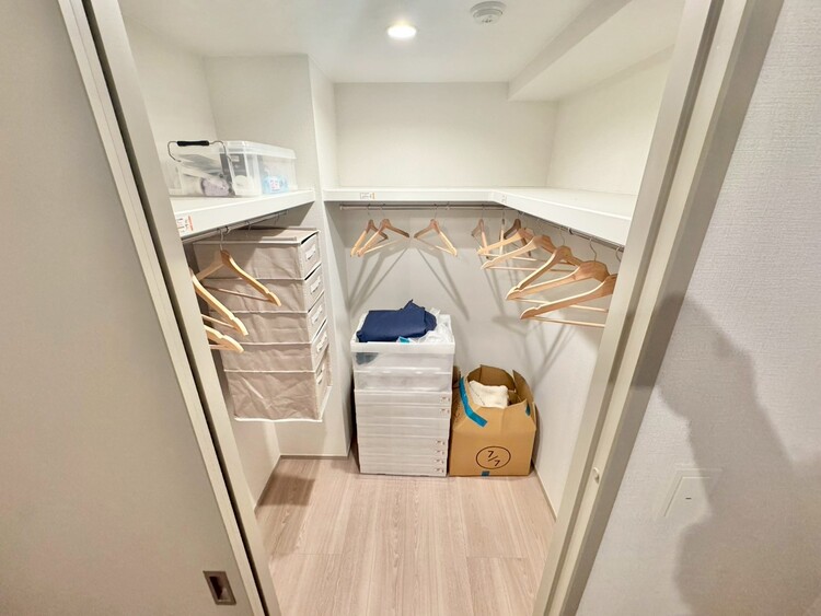 その他 収納スペースが付いていて、お部屋を広く使っていただけます。