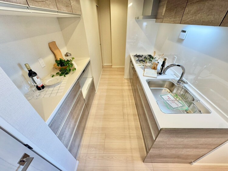 その他 使いやすくスタイリッシュなキッチン空間になっております。