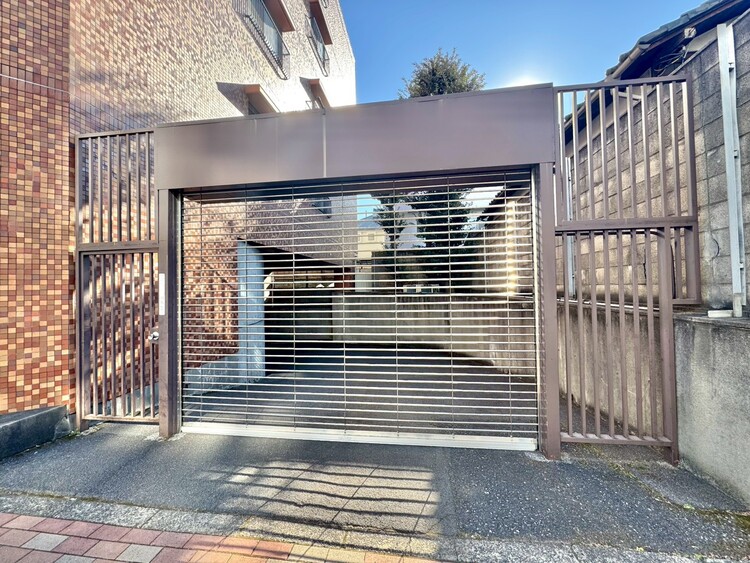 その他 駐車スペースが嬉しいですね。※空き状況は都度ご確認下さい。