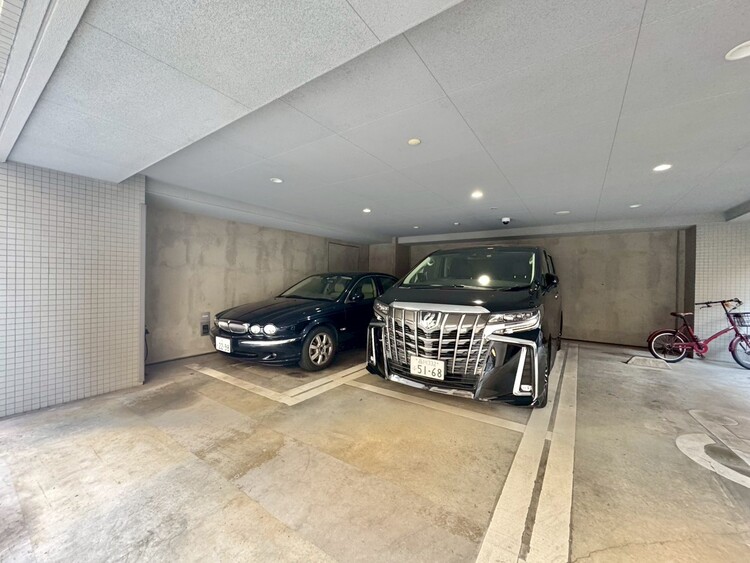 その他 駐車スペースが嬉しいですね。※空き状況は都度ご確認下さい。