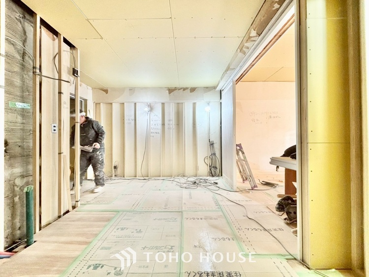 内装 ◆隠された美しさ◆流麗な音楽が流れているような繊細でいながら整然かつ堅牢なこの空間。この空間は確かに美しい。しかし、そこには美しさ以上のものが隠されている。