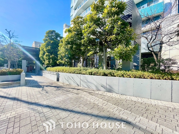 外観 現地に実際に行ってみることでしか感じられないことがたくさんあります。周辺環境や街の雰囲気など、たくさんのことを感じていただけます。