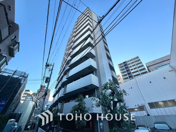 外観 漂う上質な空気感、マンションに入れば「おかえりなさい」と笑顔で迎えてくれるエントランス。最良の心配りを感じるマンションでした。