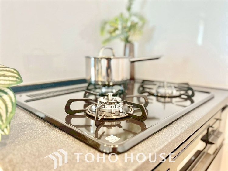 キッチン 愛情のある美味しいご馳走に。家族で使えるダイニングキッチンです。