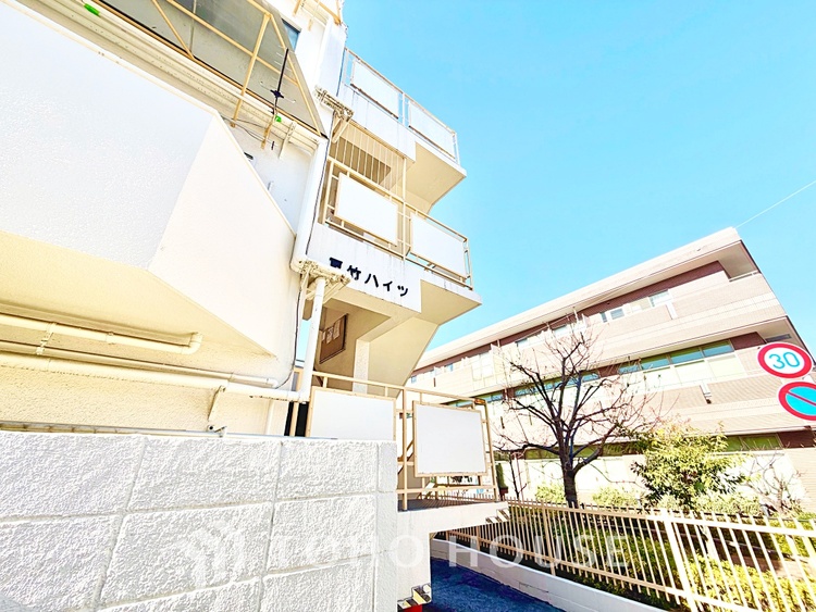 洗面 家族で使いやすい広さと機能を備えた、快適な洗面空間です。