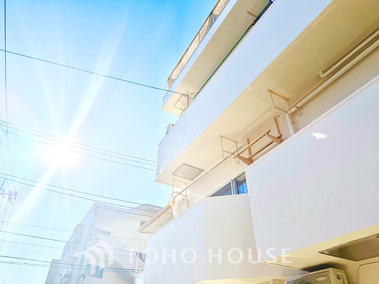 収納 クローゼット完備で、季節物の衣類や小物もきれいに収納できる便利な設計です。