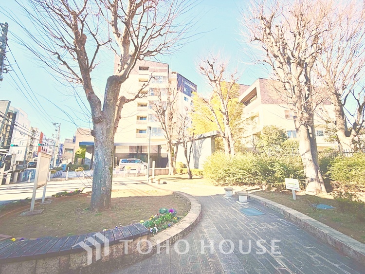 キッチン 家事動線に配慮した、効率的なキッチンレイアウト。調理も片付けもスムーズに行えます。