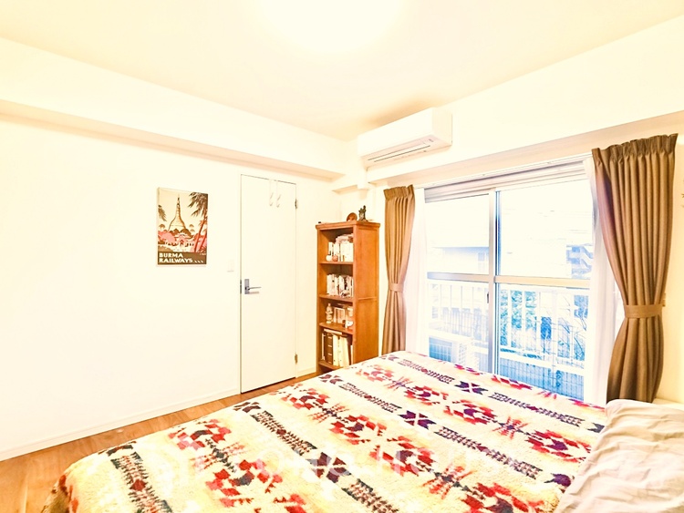 内装 趣味や仕事にも使える、柔軟な洋室スペース。ライフスタイルに合わせて活用できます。