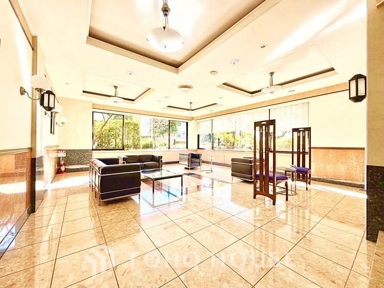 外観 【はるか彼方へ】見上げれば高い空。手を伸ばせば吸い込まれそうな突き抜ける空間。空が高いと気持ちも高揚します。空さえも楽しむ生活を始めませんか