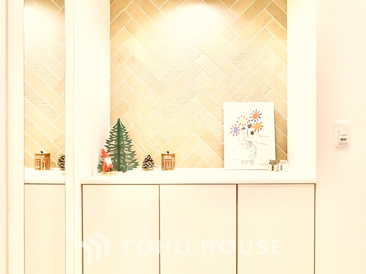 収納 クローゼット完備で、季節物の衣類や小物もきれいに収納できる便利な設計です。