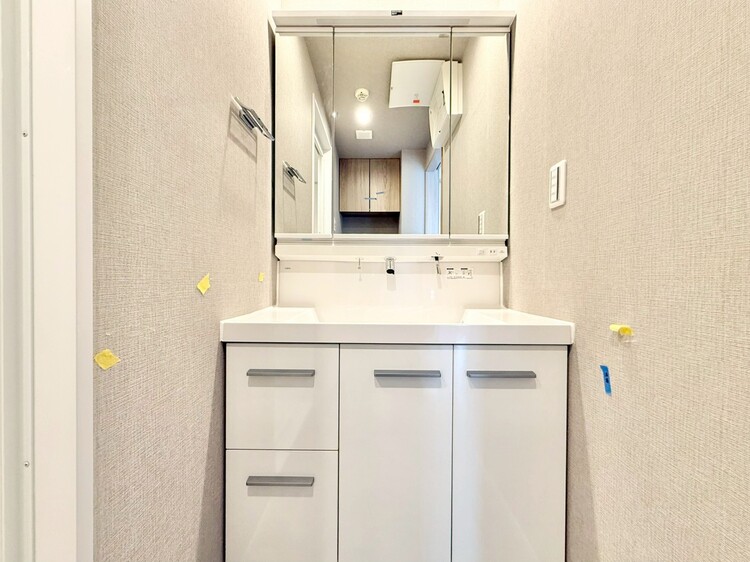 洗面 清潔感を感じられる洗面化粧台。