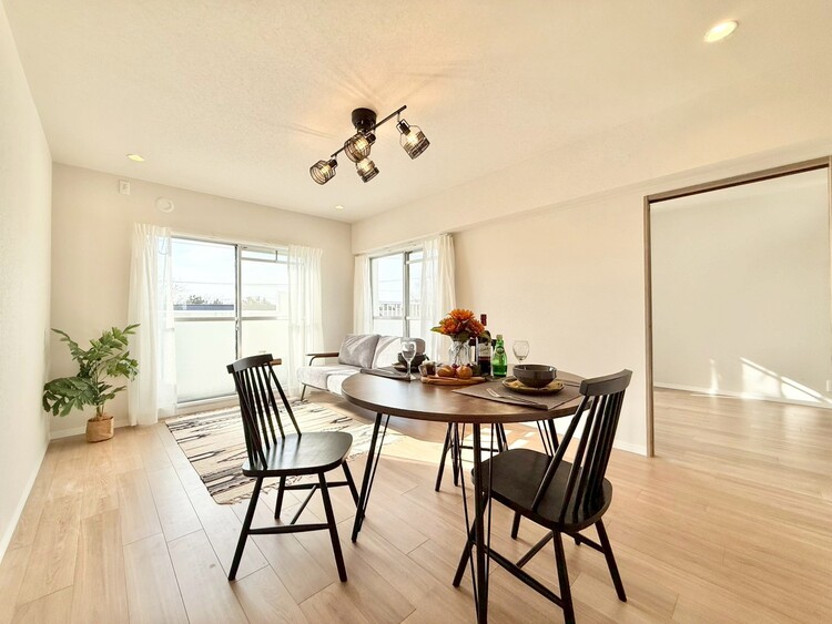 居間 居心地の良い空間に仕上がっております。