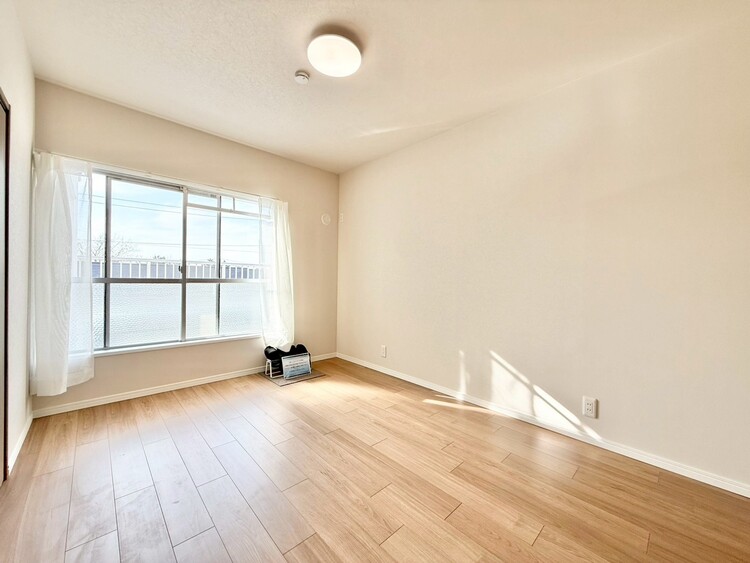 子供部屋 清かで艶やかな時間をもたらしてくれる室内です。