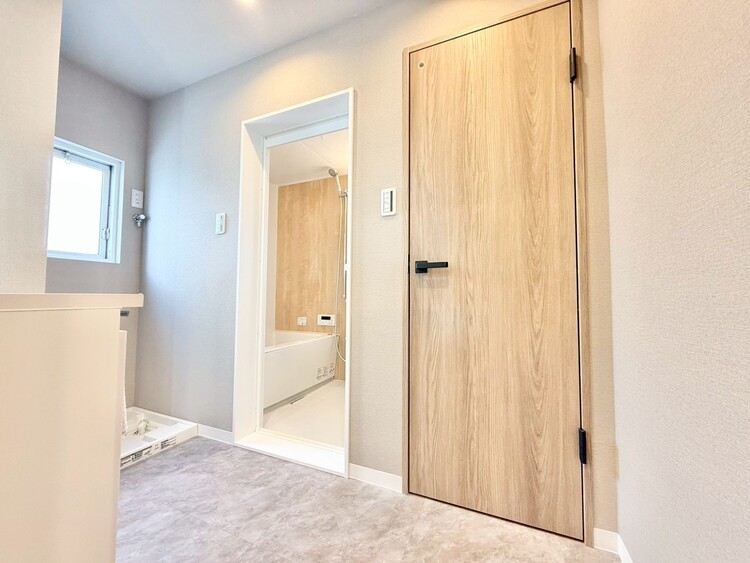 洗面 十分な広さの脱衣所。