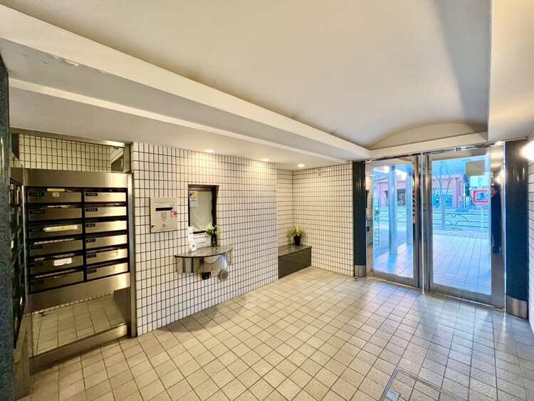 その他 館内は静寂な中が保たれており、管理が行き届いている印象を受けました。