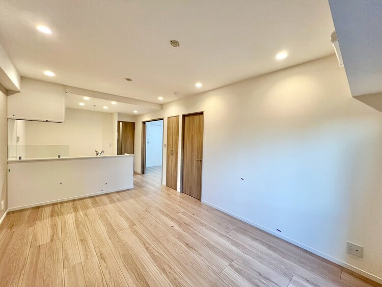 居間 充実した生活は伸びやかな居室空間から始まります。