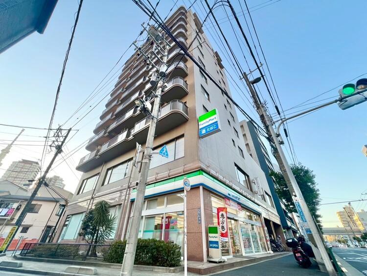 外観 飽きのこないシンプルモダンな外観です。