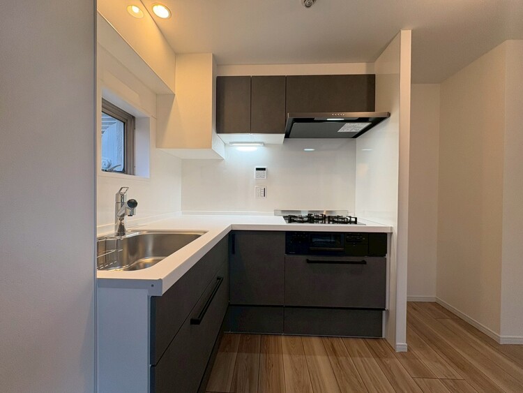 キッチン 使いやすくスタイリッシュなキッチン空間になっております。