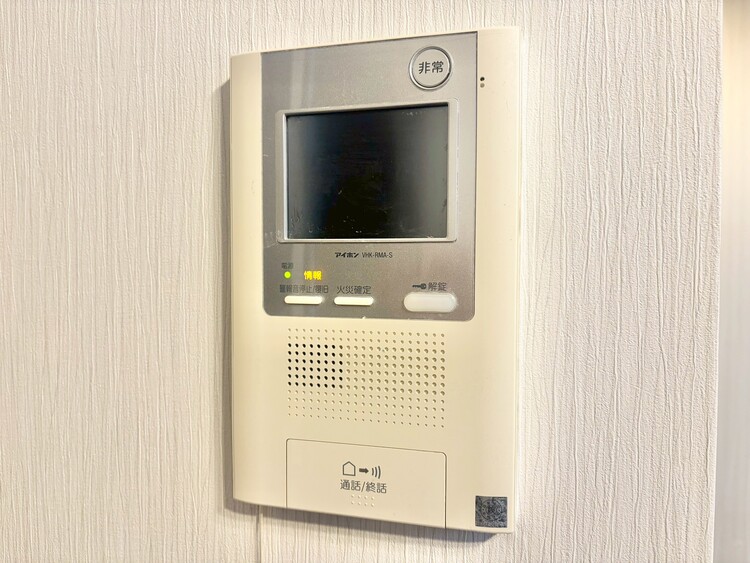 その他 誰が来てもわかる様にモニター付きインターホンを設置。
