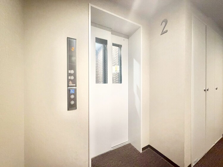 その他 エレベーター完備のため荷物が多くなっても安心。