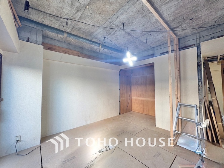 内装 現在改装中◆属毛離裏◆子は父を手本とし、母に愛育されて成長する。家族の深い繋がり。いつまでも大切にしたい。