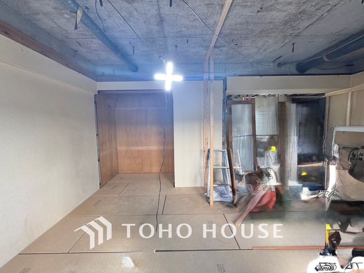 内装 現在改装中◆住む喜び、楽しさ、感動◆を君と共有したい。いつまでもずっと家族を見渡せるこの広い空間で。