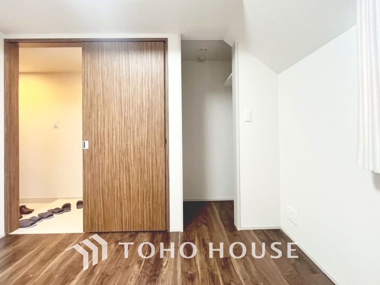 内装 【PRIVATE ROOM】◆プライベートな時間◆最高な暮らしにはこの空間が必要。家族のふれあいも大切にしつつ、自分の空間も大切にしたい。