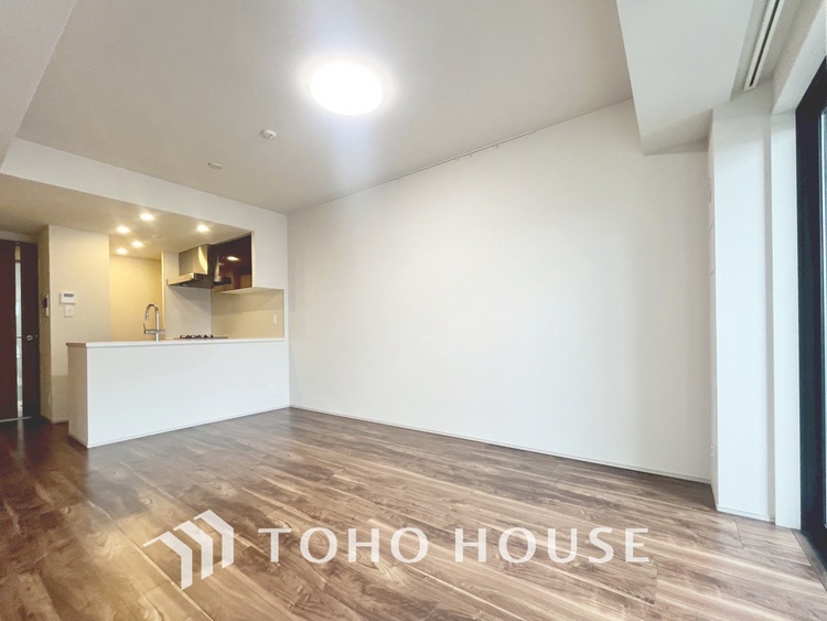 内装 【LIVING】◆住む喜び、楽しさ、感動◆を君と共有したい。いつまでもずっと家族を見渡せるこの広い空間で。