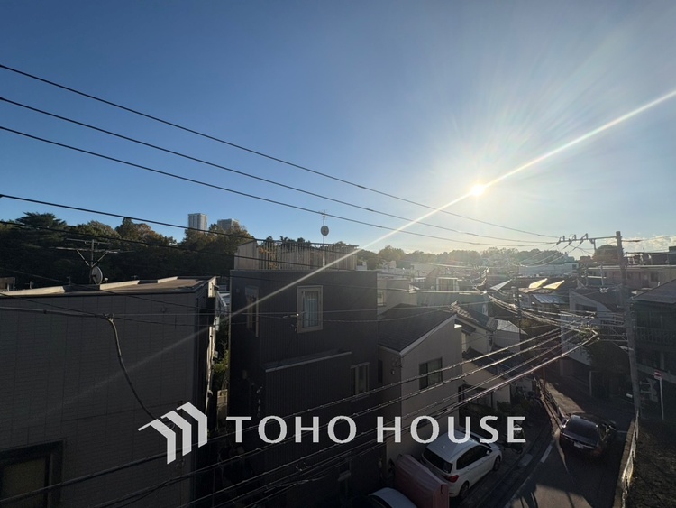 バルコニー 【APPEARANCE】◆煌びやか◆愛おしい家族との団欒の時間をより一層幸せなものに感じさせる。輝かしい毎日が待っています。