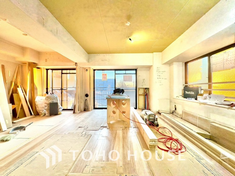 内装 現在改装中◆眩い◆光が燦々と入り、家族の笑顔を照らす。「いつまでも続いて」と願う夢のような毎日がここにある。