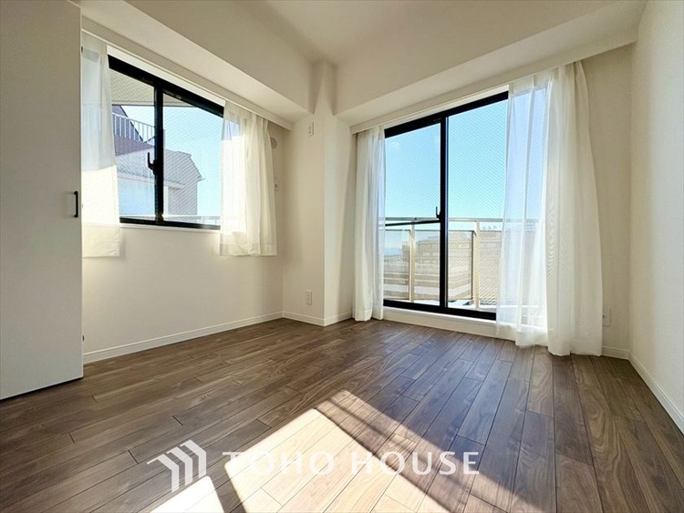 内装 【PRIVATE ROOM】◆属毛離裏◆子は父を手本とし、母に愛育されて成長する。家族の深い繋がり。いつまでも大切にしたい。