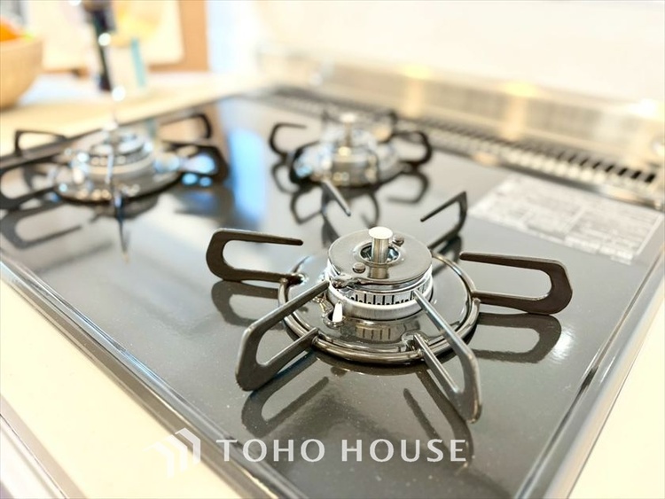 キッチン 【KITCHEN】◆家族のおはよう◆の声を笑顔で迎えてあげられるシステムキッチン。朝ごはんが楽しみでちょっと早起きしたくなるんです。