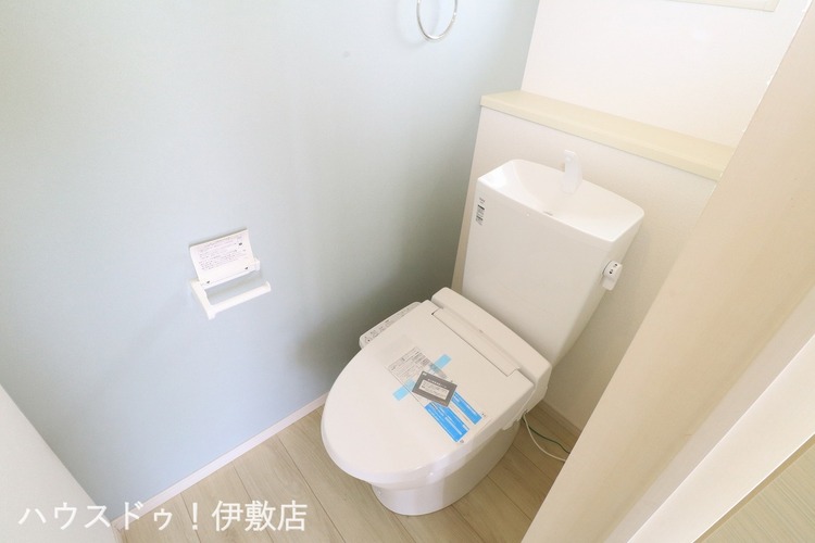その他 【トイレ】2カ所に省エネ仕様のトイレ！2階から階段を降りなくてもいいので、お部屋からの移動が短縮できます。