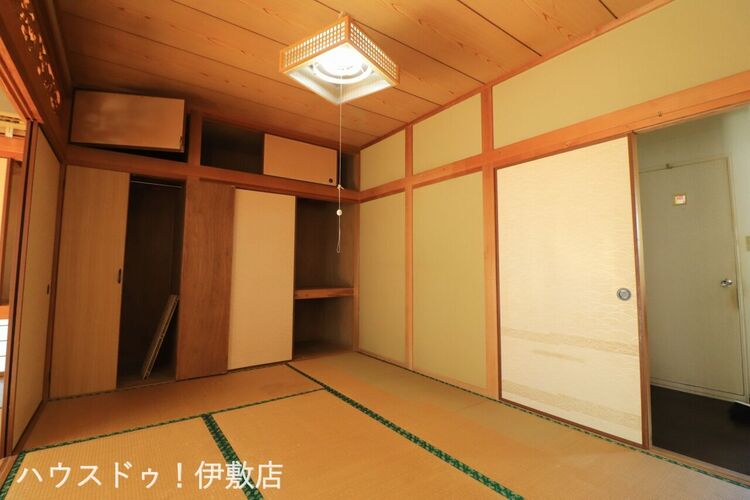 内装 【和室6帖】押入が多くある和室です！