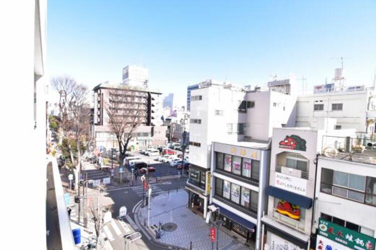 その他 ほっと一息つきたい時に望むこの眺望。リラックスできる空間になりますね。