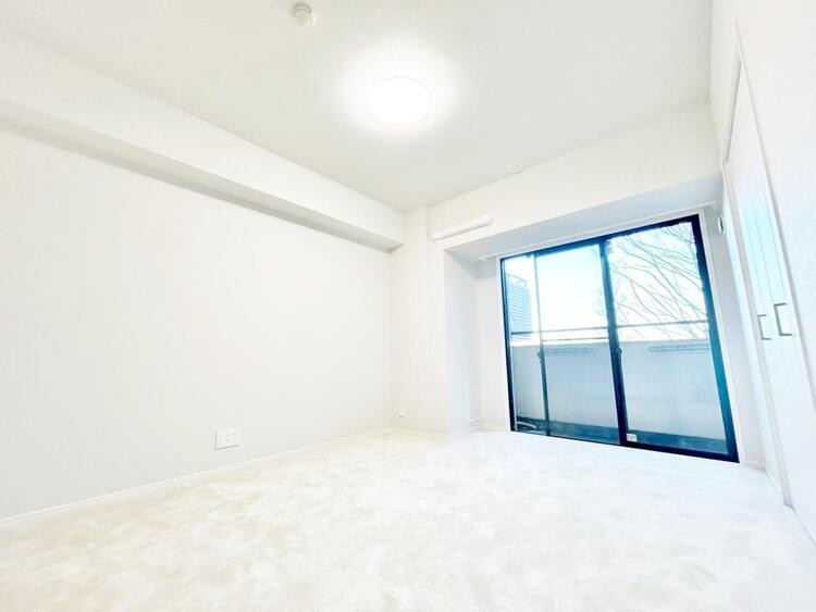 その他 清かで艶やかな時間をもたらしてくれる室内です。