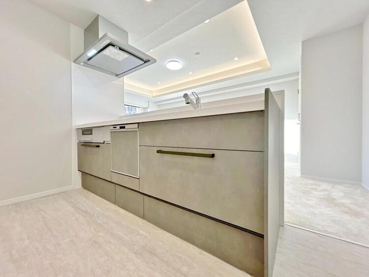 その他 開放感のあるキッチンスペース。調理をしながら、会話も弾みそうですね。