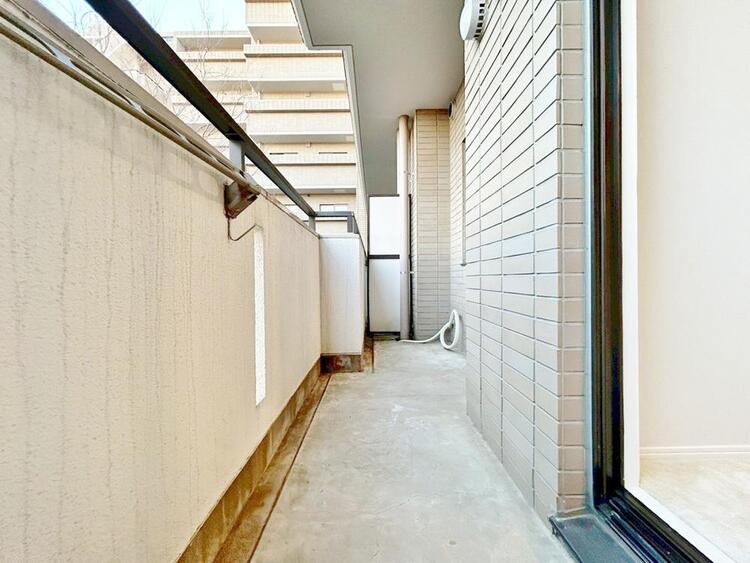 その他 朝の澄んだ空気や、夕方に吹く清々しい風を感じられるバルコニー。