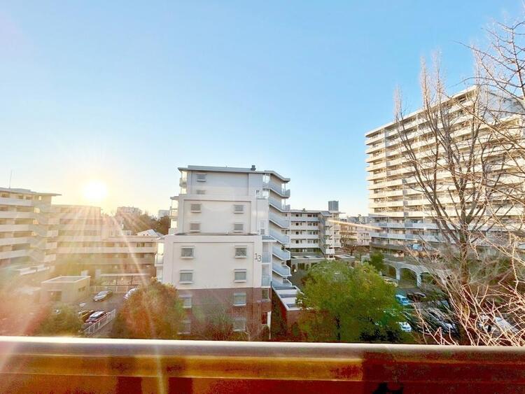 その他 陽当たり・通風・開放感に恵まれた環境です。