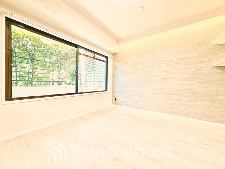 内装 明るく開放的なリビングで、インテリアを楽しみながら快適な暮らしを実現できます。