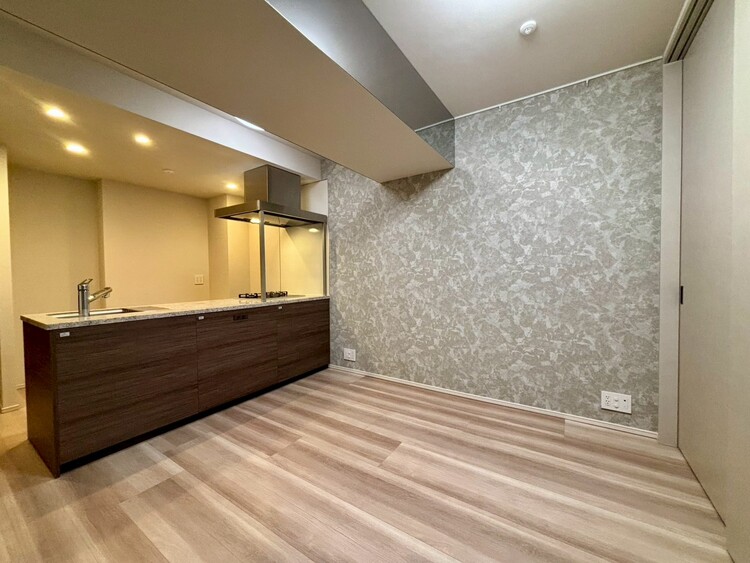 居間 充実した生活は伸びやかな居室空間から始まります。