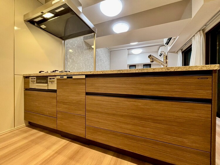 キッチン 使いやすくスタイリッシュなキッチン空間になっております。