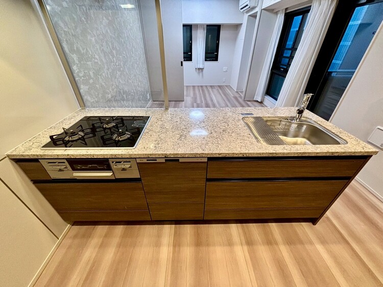 キッチン 開放感のあるキッチンスペース。調理をしながら、会話も弾みそうですね。