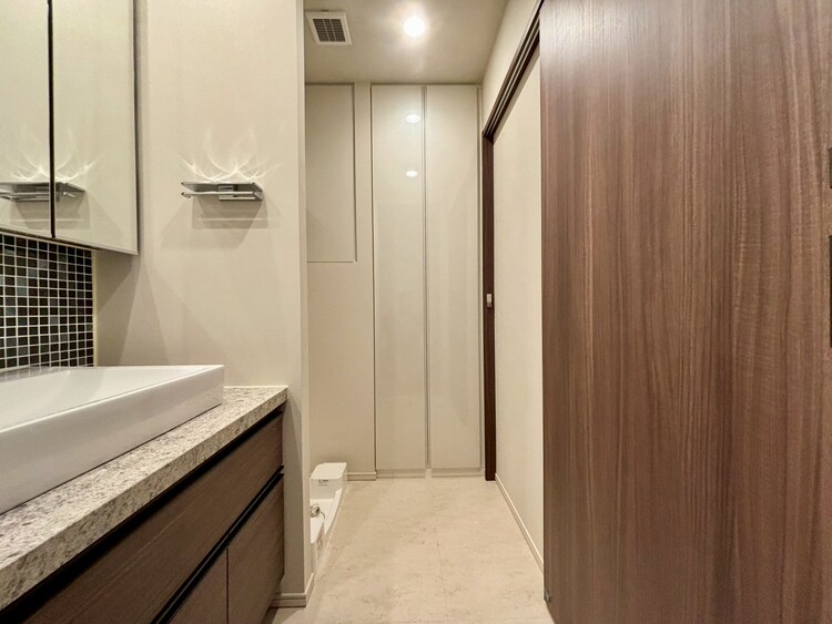 洗面 十分な広さの脱衣所。