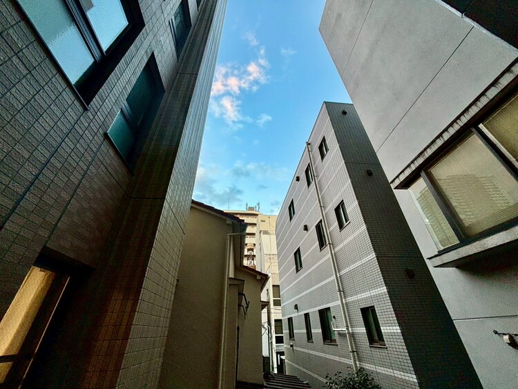 バルコニー 眺望や窓からの景色が良いと、家で過ごす時間も快適です。