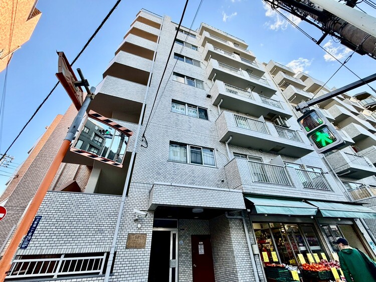 外観 飽きのこないシンプルモダンな外観です。