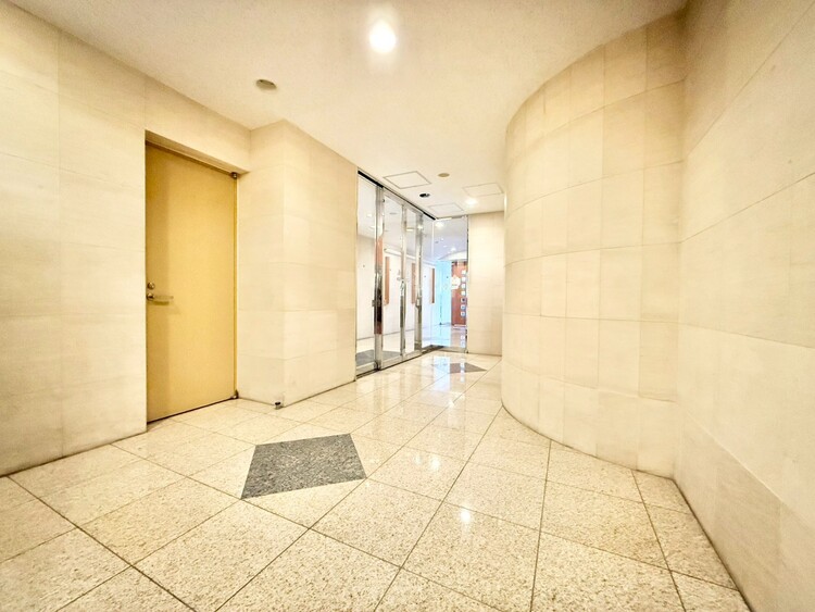 その他 館内は静寂な中が保たれており、管理が行き届いている印象を受けました。